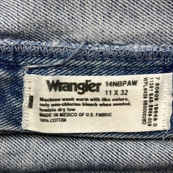 Wrangler Tapered Leg High Rise Size 11 x 32 - Picture 8 of 16